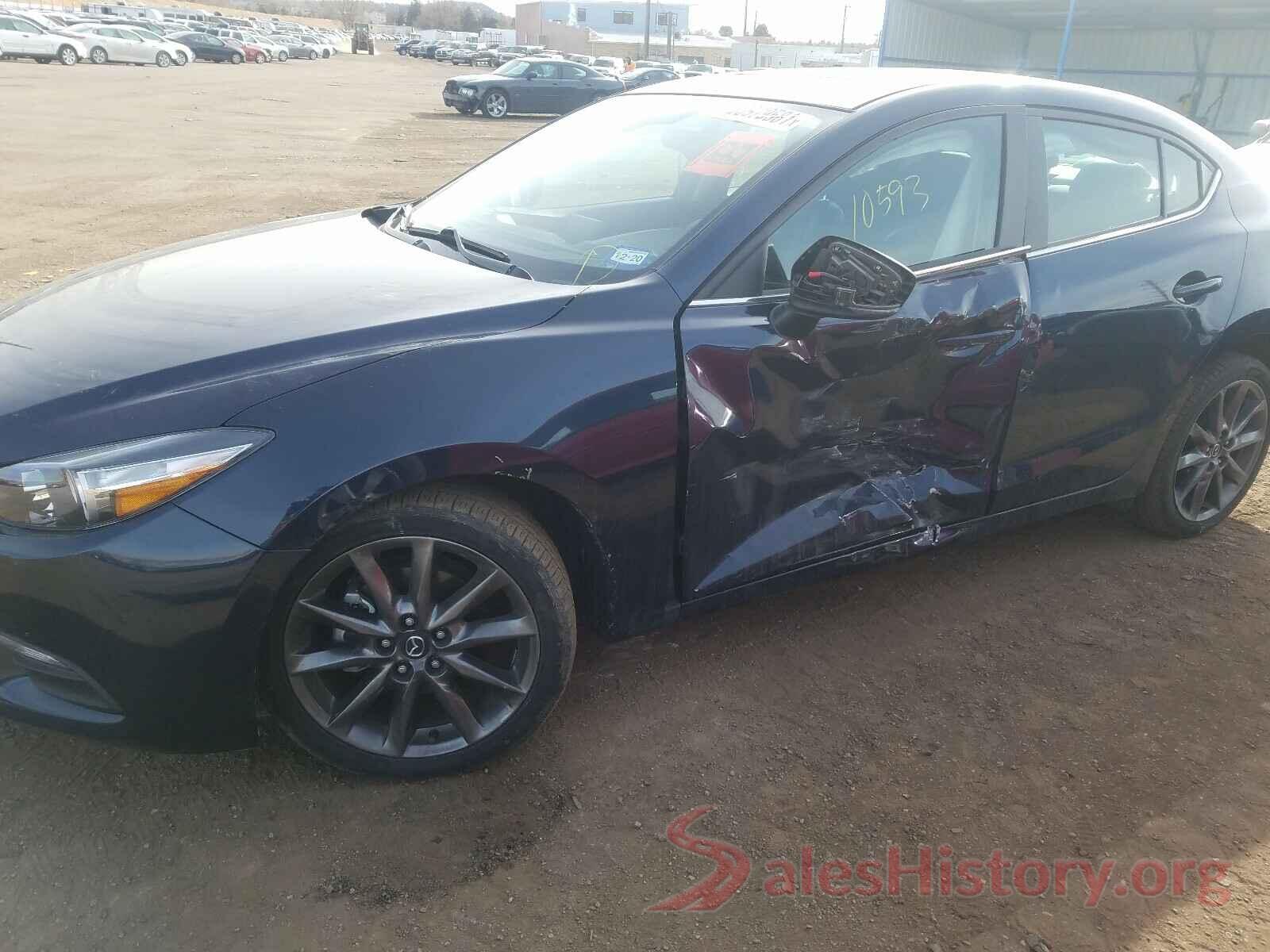 3MZBN1V37JM274598 2018 MAZDA 3