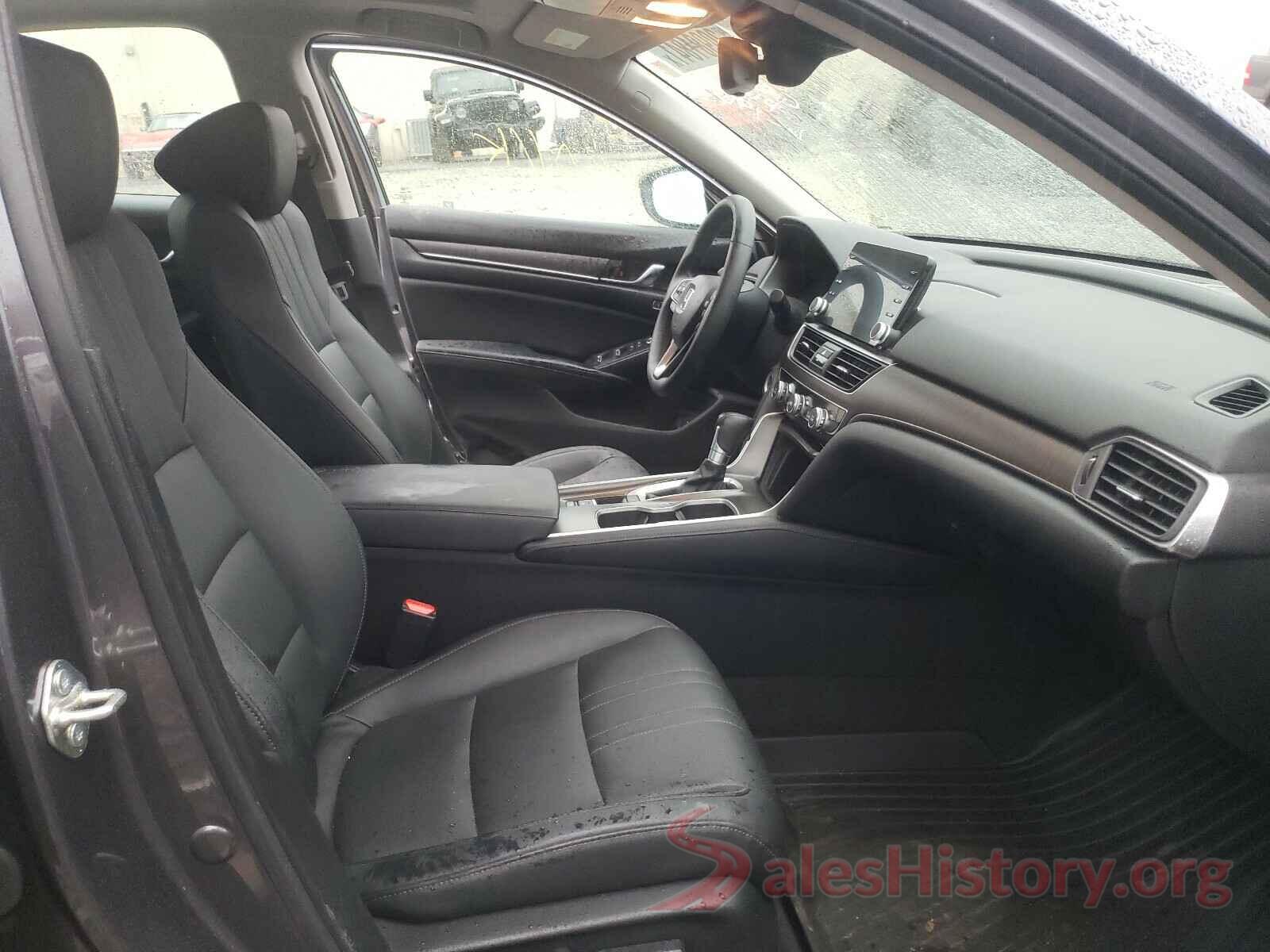 1HGCV1F59JA131903 2018 HONDA ACCORD