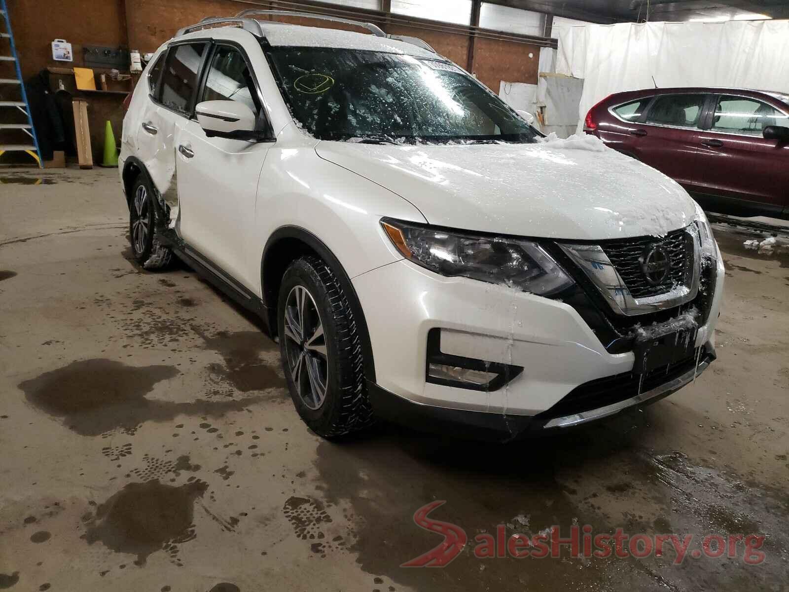 5N1AT2MV2JC813784 2018 NISSAN ROGUE