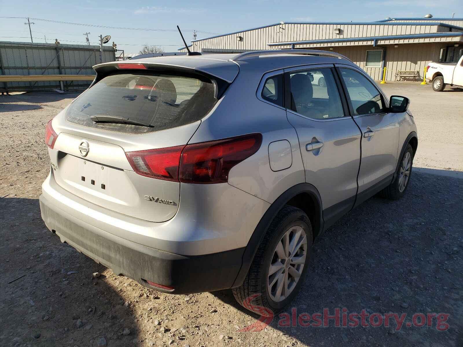 JN1BJ1CR6JW251158 2018 NISSAN ROGUE