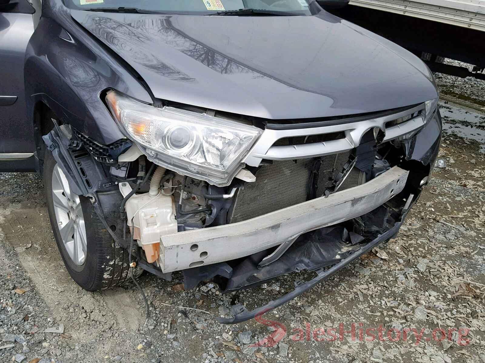 YV4A22PK1G1021426 2011 TOYOTA HIGHLANDER