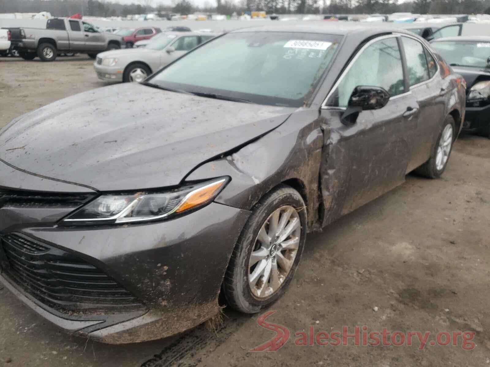 4T1B11HK4JU132444 2018 TOYOTA CAMRY