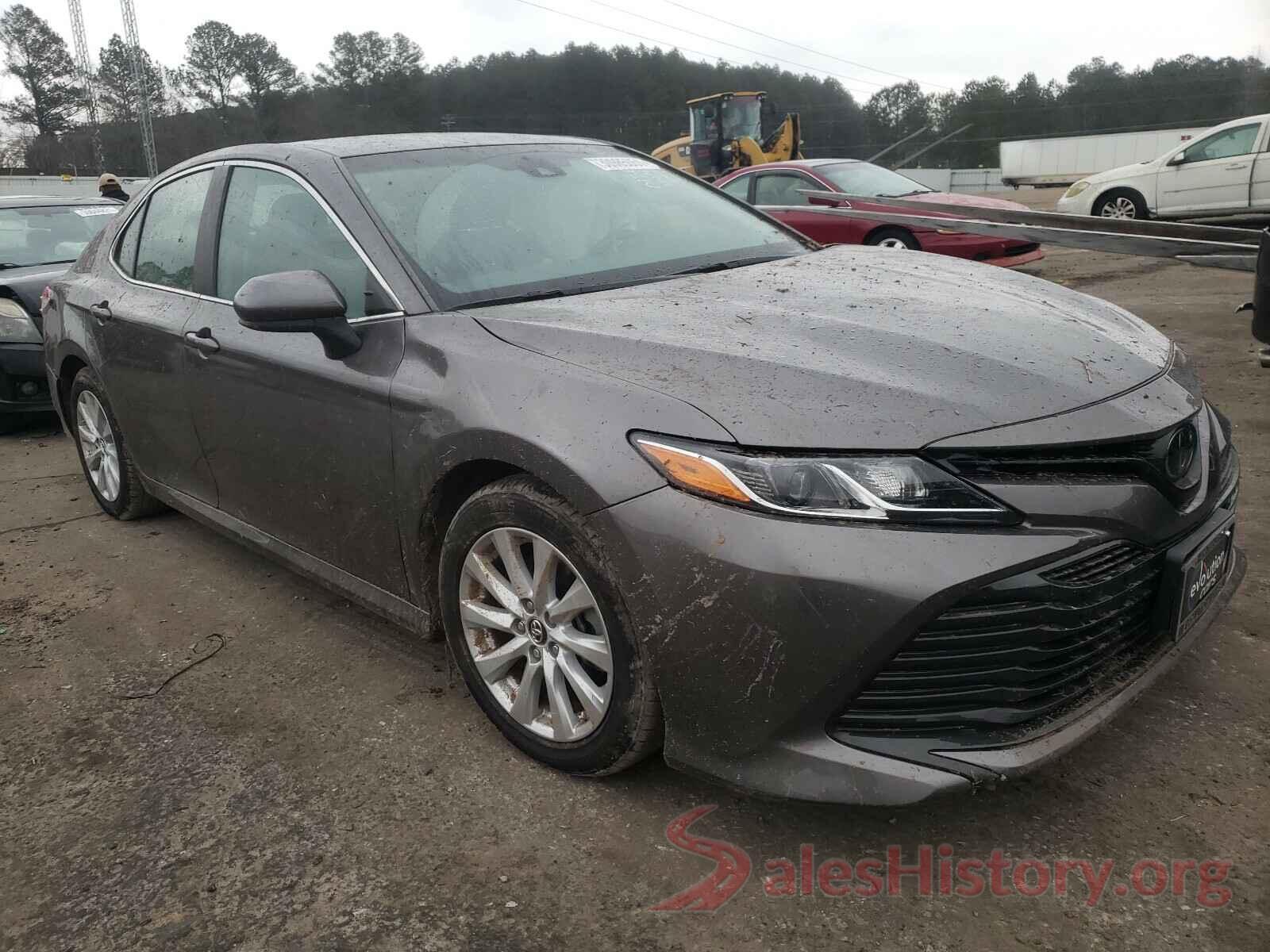 4T1B11HK4JU132444 2018 TOYOTA CAMRY