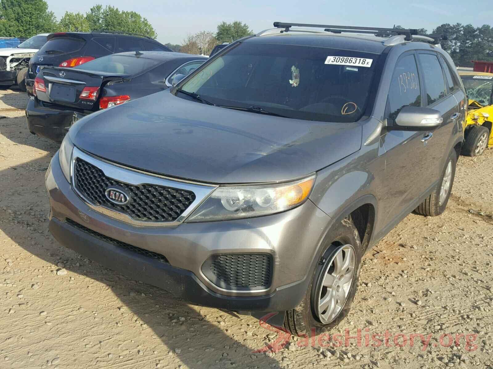 3VV2B7AX4KM097468 2011 KIA SORENTO