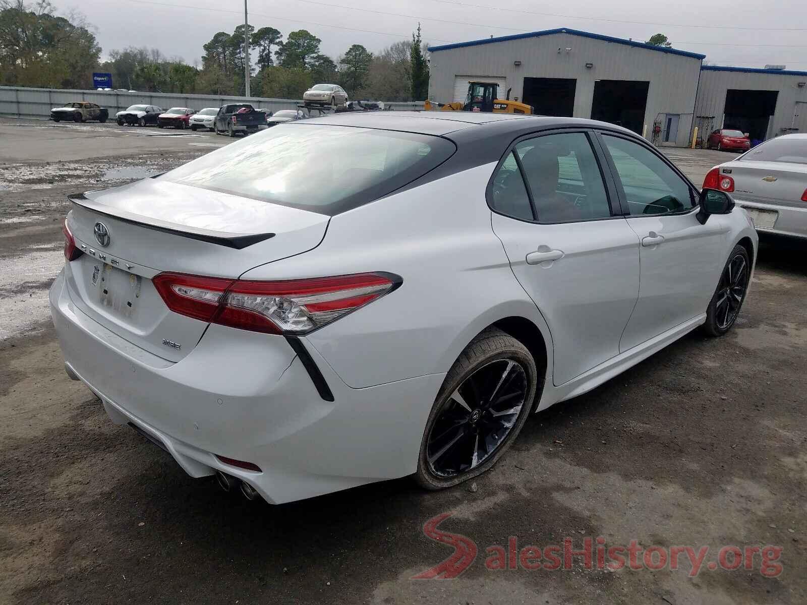 4T1B61HK5JU083451 2018 TOYOTA CAMRY