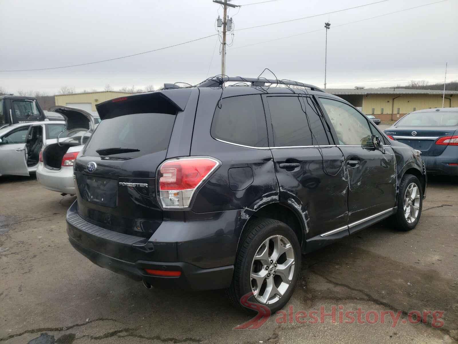 JF2SJAWC1JH592994 2018 SUBARU FORESTER