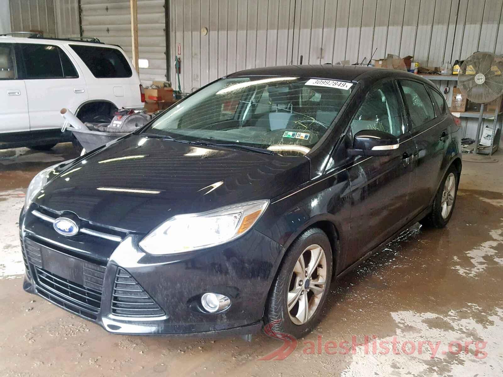 JF2SJAVC9GH476064 2012 FORD FOCUS SE