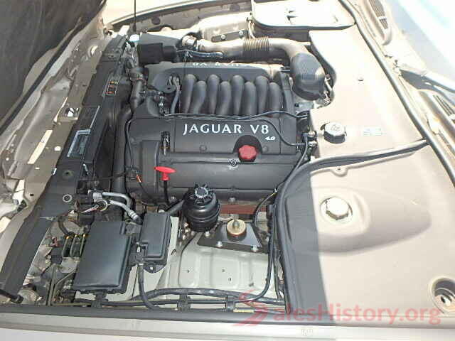 KNDJP3A53J7591655 2000 JAGUAR XJ