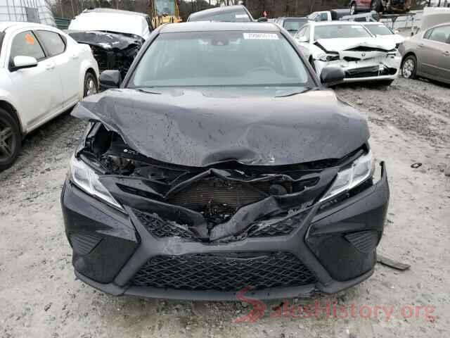 4T1B11HKXJU124574 2018 TOYOTA CAMRY