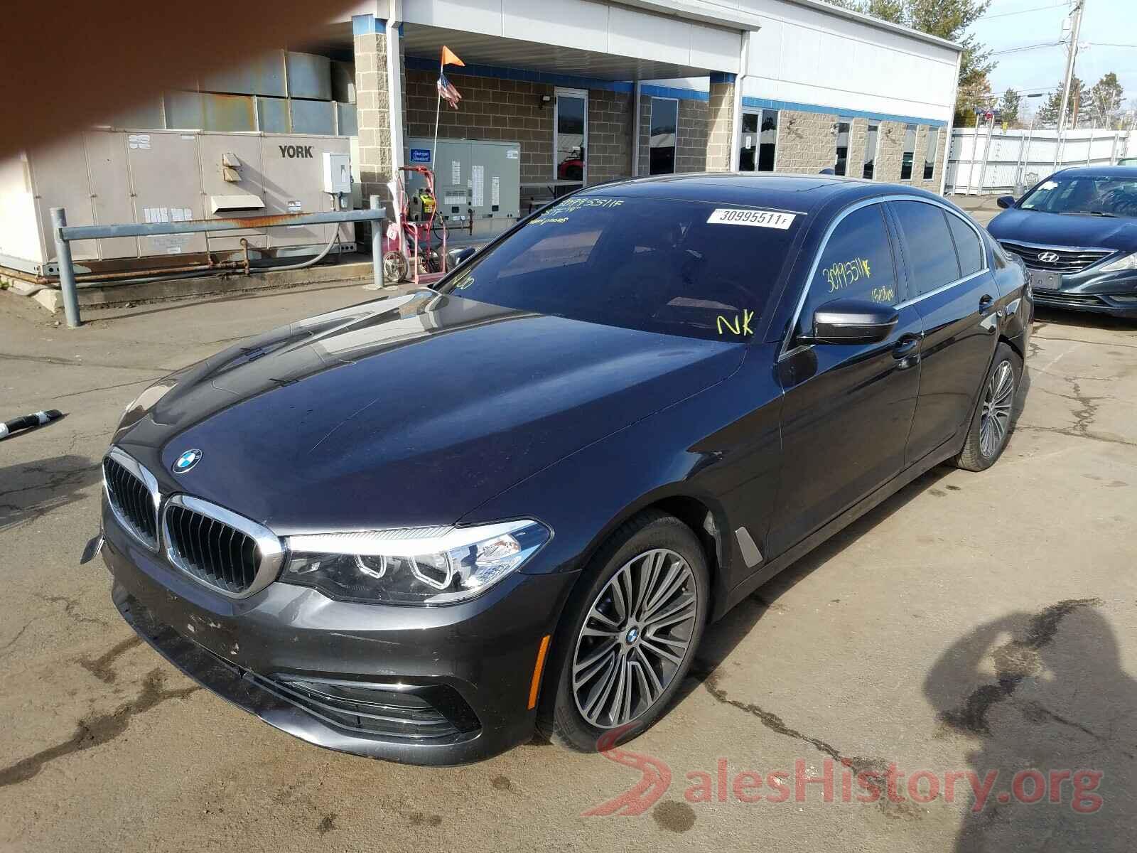 WBAJE7C58KWW30352 2019 BMW 5 SERIES