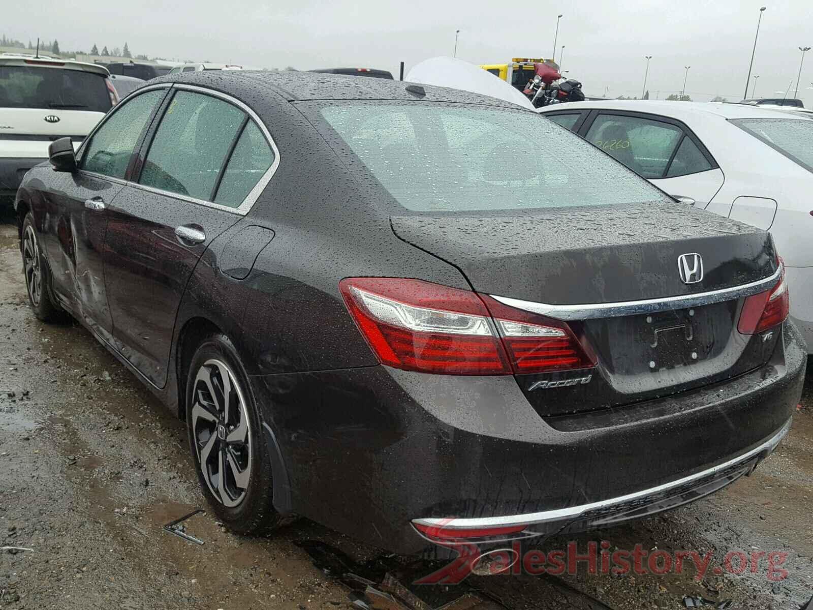 1HGCV1F38JA205021 2017 HONDA ACCORD