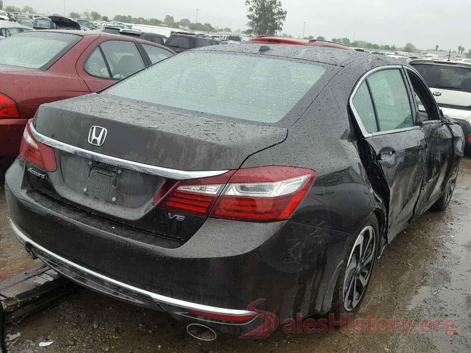 1HGCV1F38JA205021 2017 HONDA ACCORD