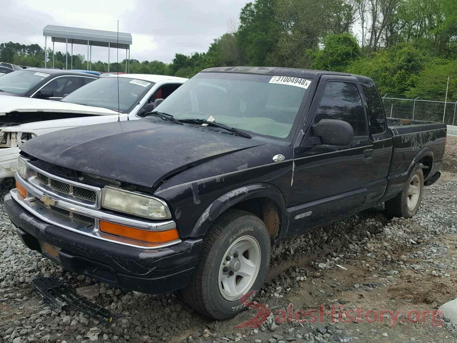 5YFBURHE6JP821886 2001 CHEVROLET S10