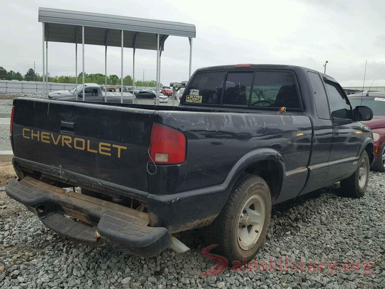 5YFBURHE6JP821886 2001 CHEVROLET S10