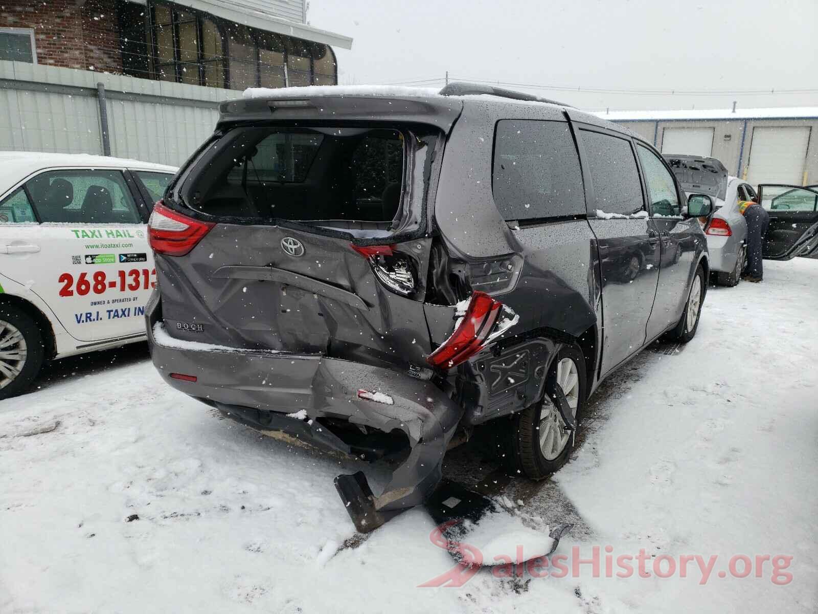 5TDJZ3DC3HS148264 2017 TOYOTA SIENNA