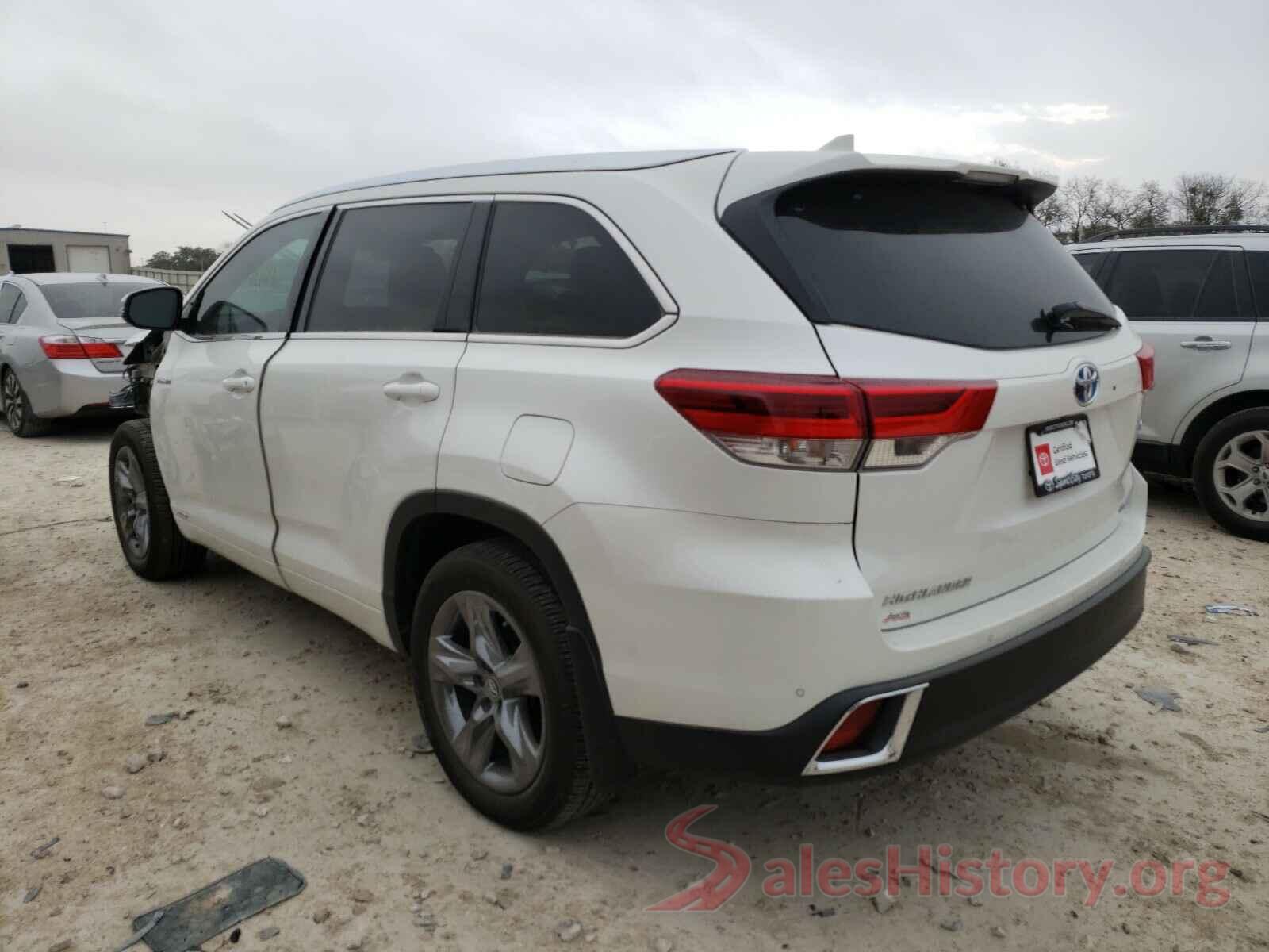 5TDDGRFH9KS066447 2019 TOYOTA HIGHLANDER