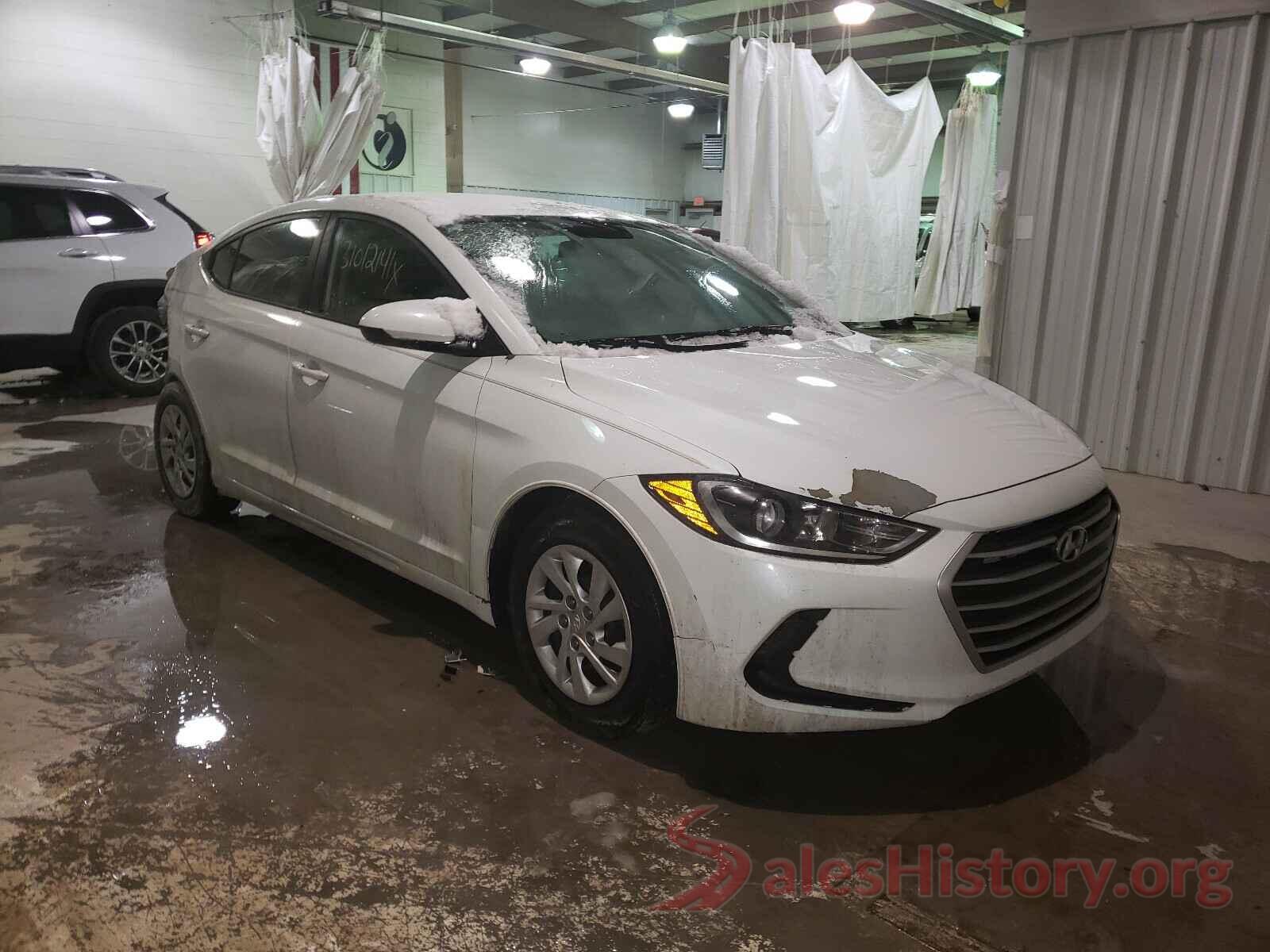 5NPD74LF5JH258815 2018 HYUNDAI ELANTRA