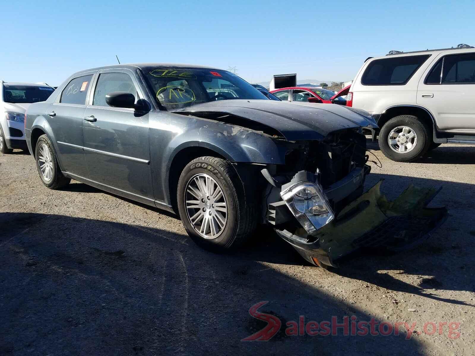 3VV0B7AX8JM060073 2008 CHRYSLER 300