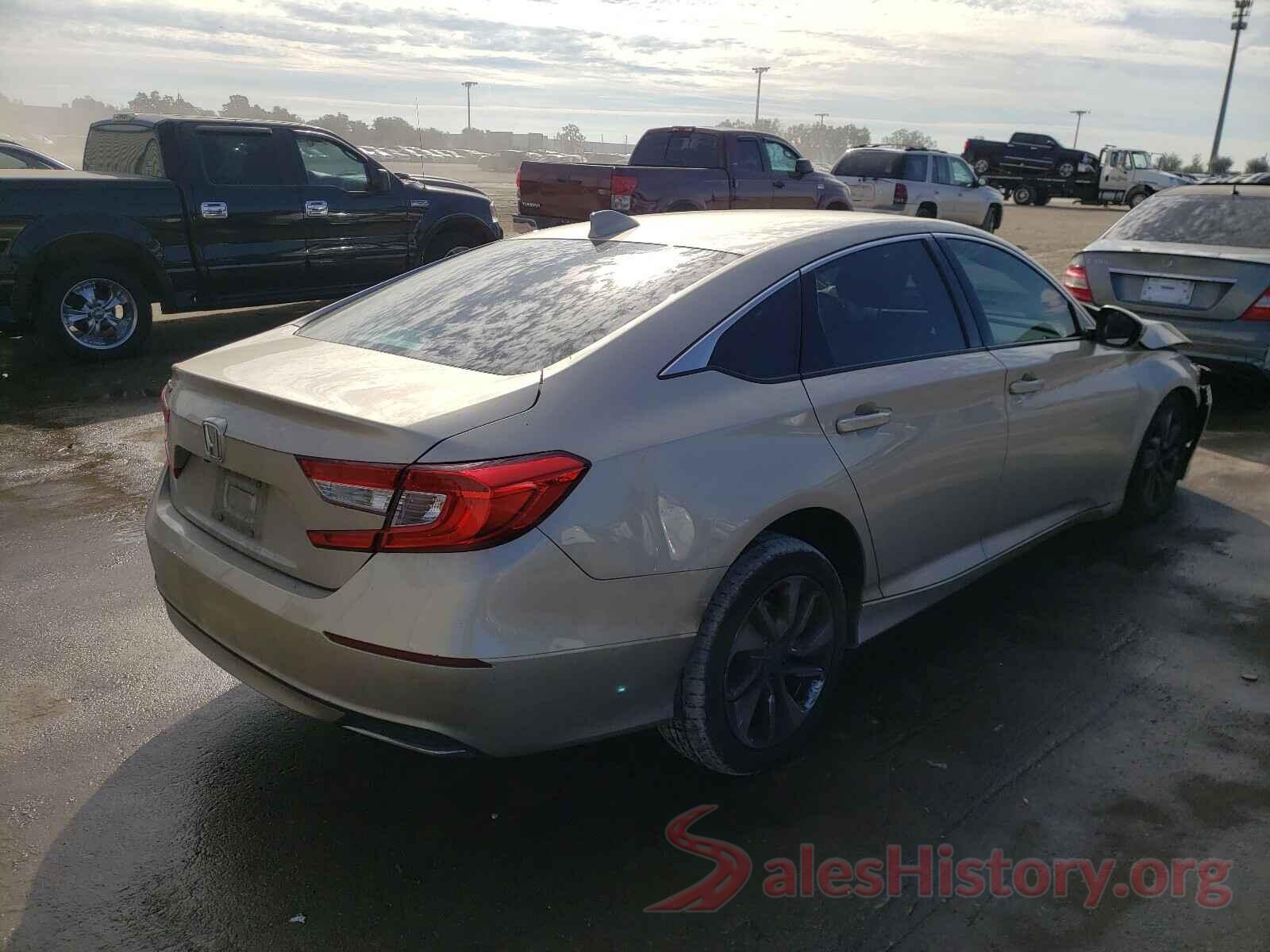 1HGCV1F11JA158042 2018 HONDA ACCORD