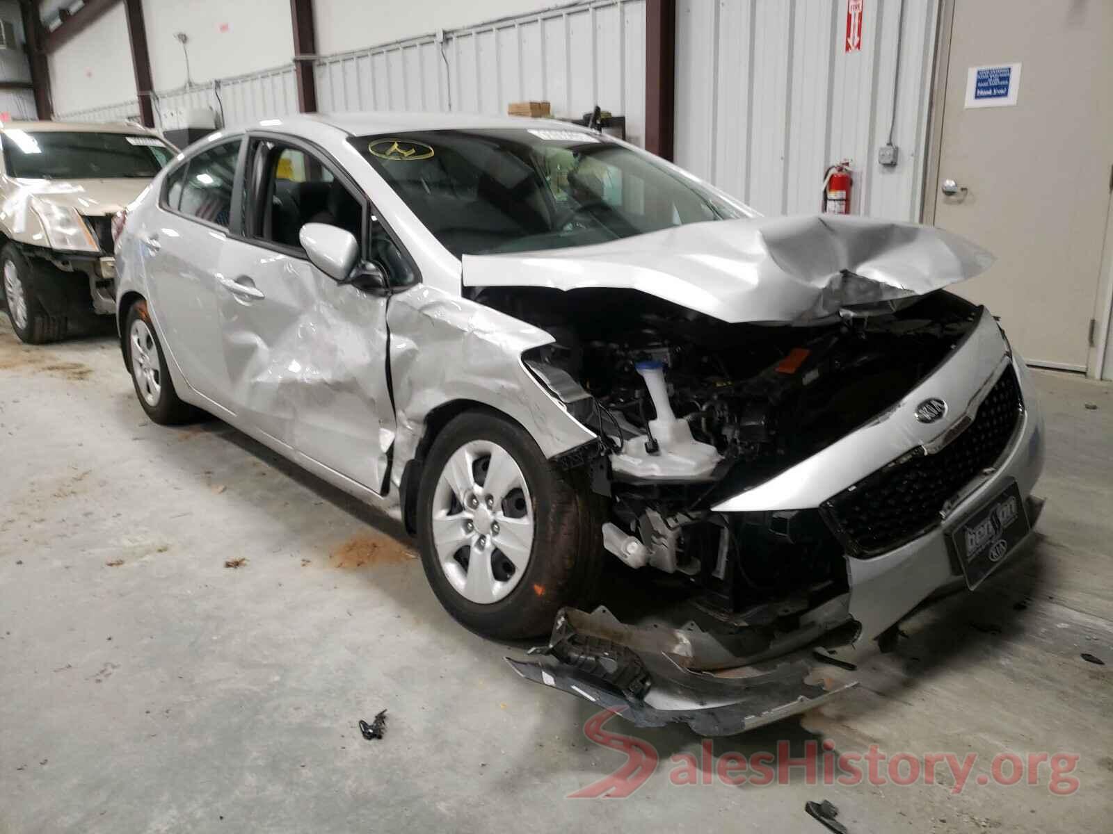 3KPFL4A70JE241442 2018 KIA FORTE