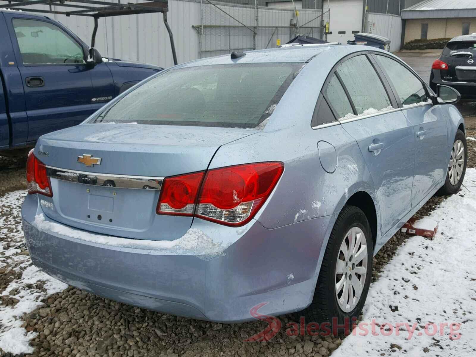 KMHH55LC2JU038021 2011 CHEVROLET CRUZE