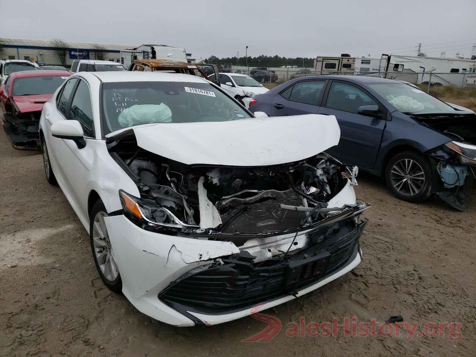 4T1B11HK0JU066829 2018 TOYOTA CAMRY