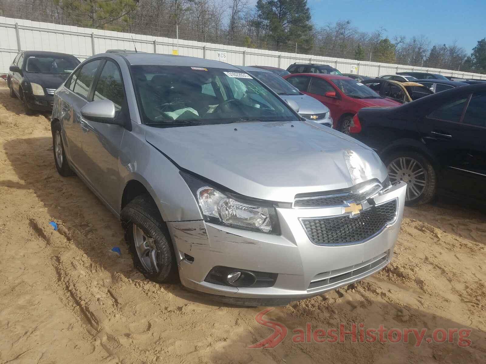 JTNKARJE1JJ566633 2011 CHEVROLET CRUZE