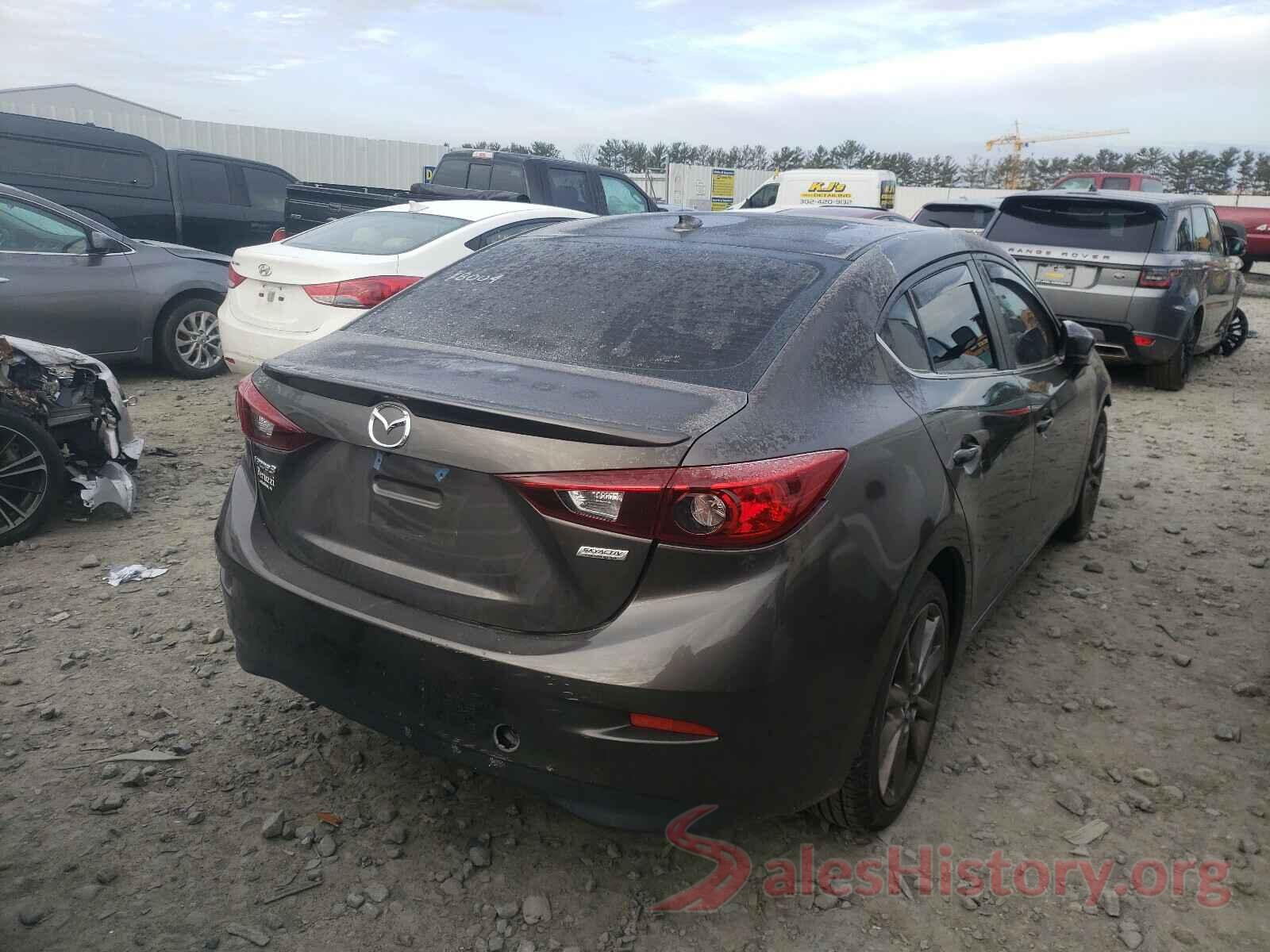 3MZBN1V32JM174196 2018 MAZDA 3