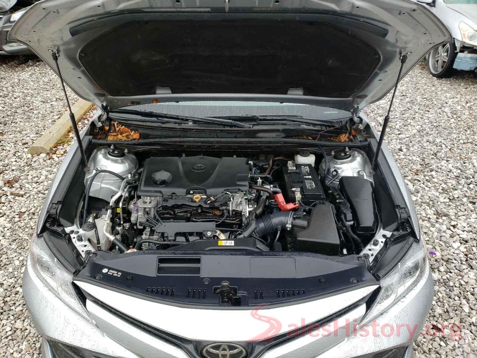 4T1B11HK2JU064175 2018 TOYOTA CAMRY