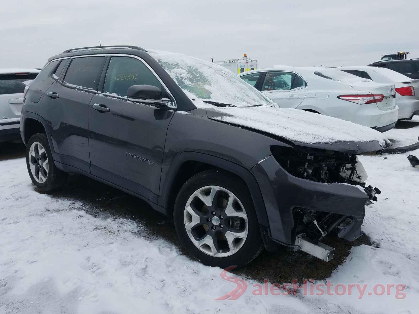 3C4NJDCB0JT415637 2018 JEEP COMPASS