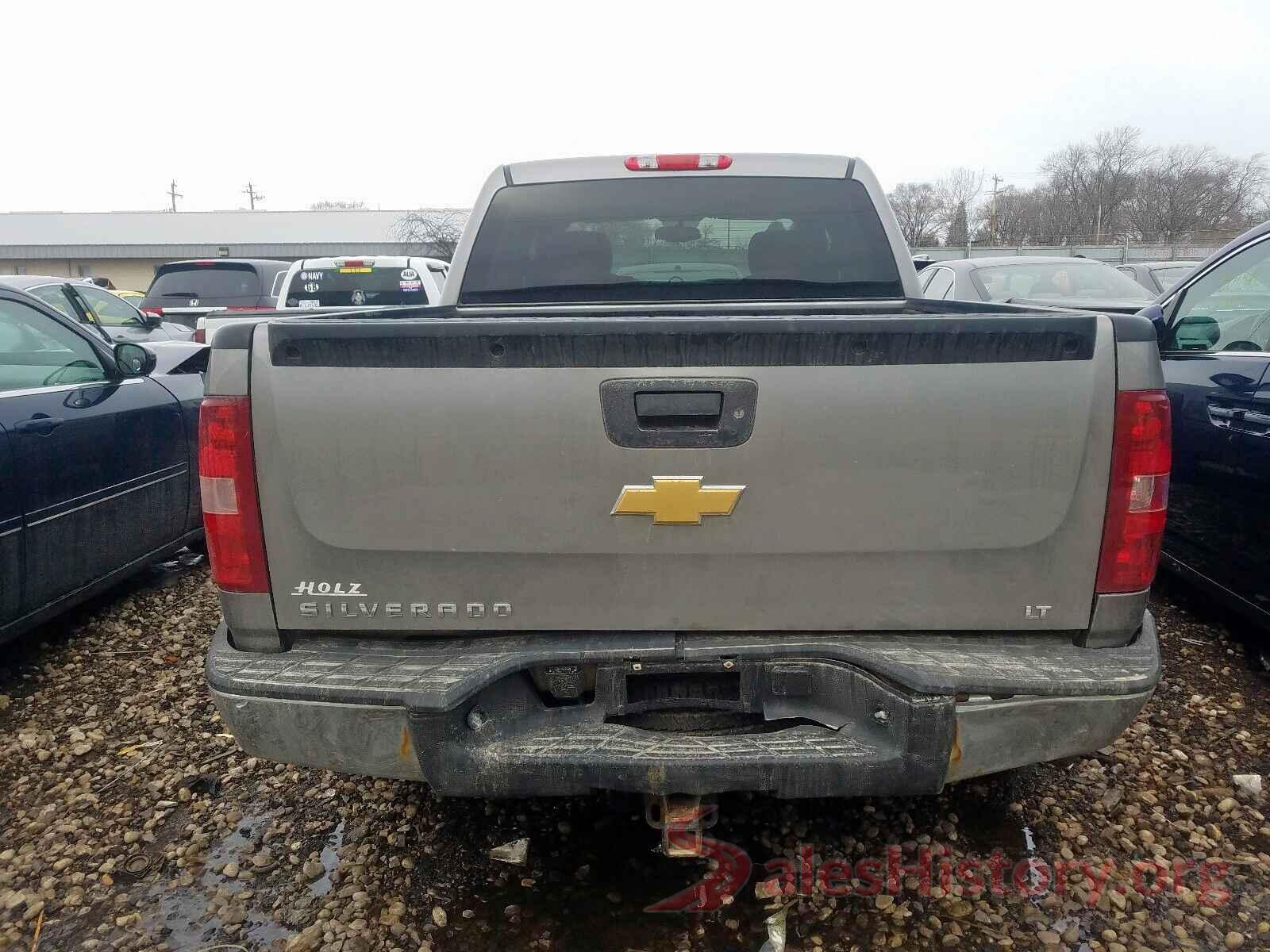 JTMZFREV0JJ732476 2013 CHEVROLET SILVERADO