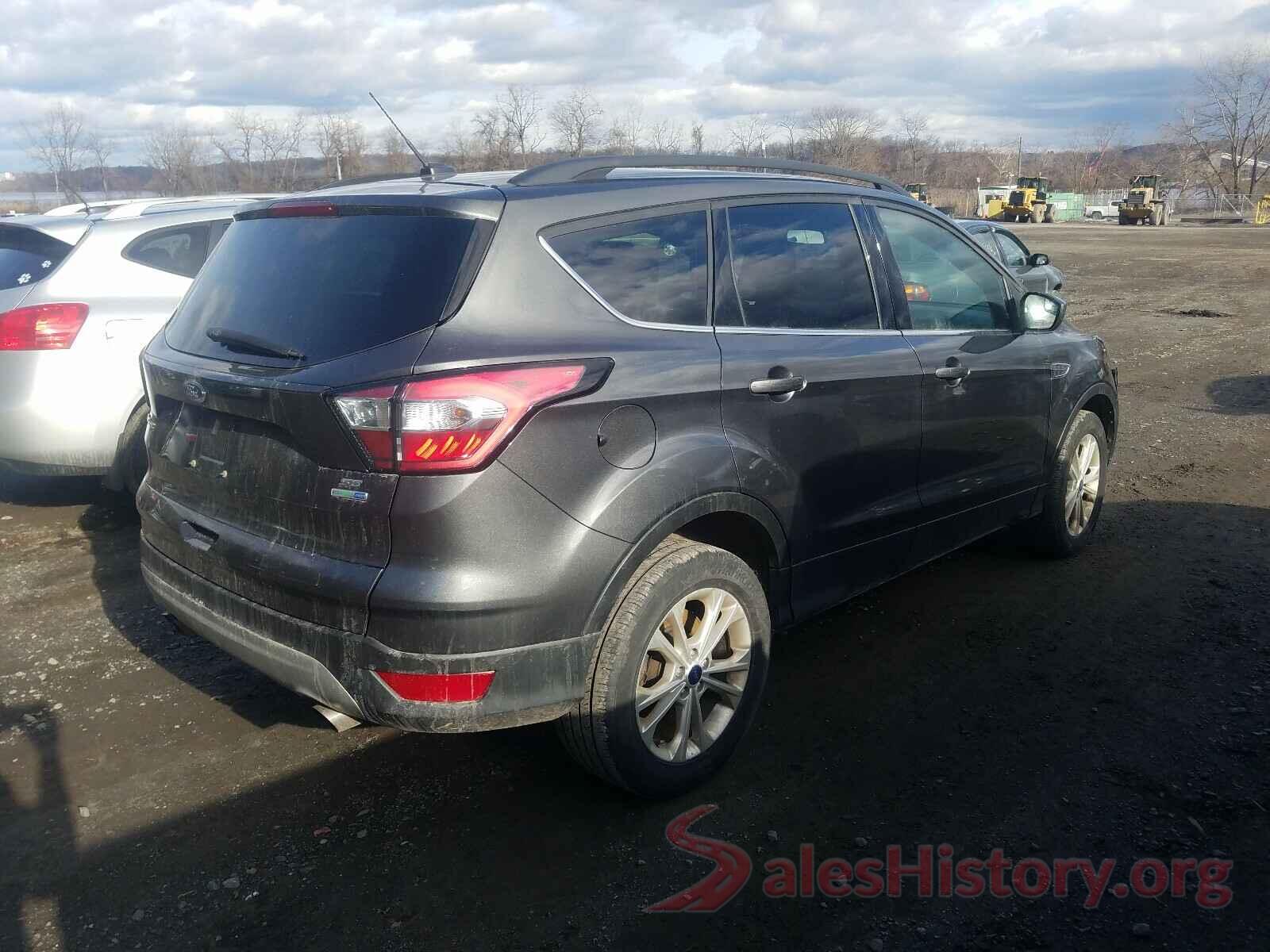 1FMCU9GD4JUA38979 2018 FORD ESCAPE