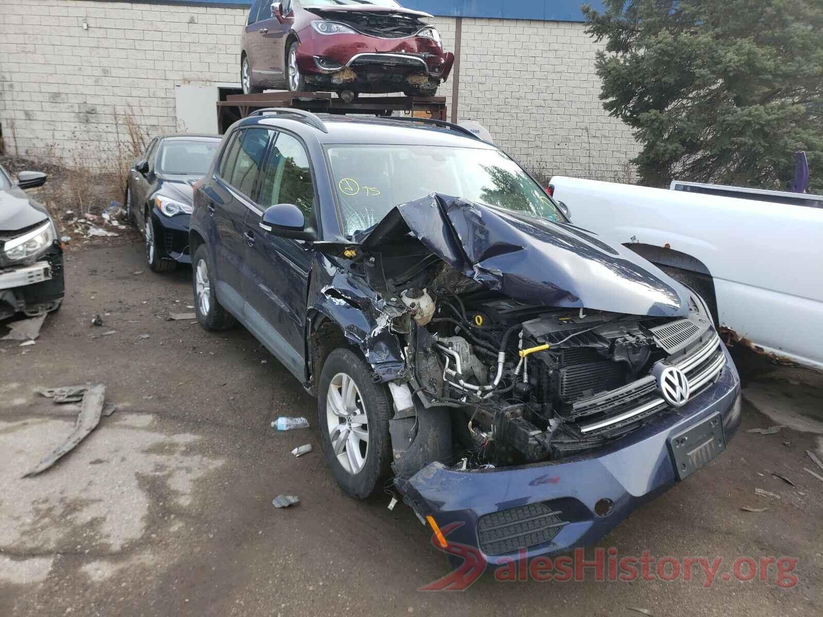 WVGBV7AX2GW561673 2016 VOLKSWAGEN TIGUAN