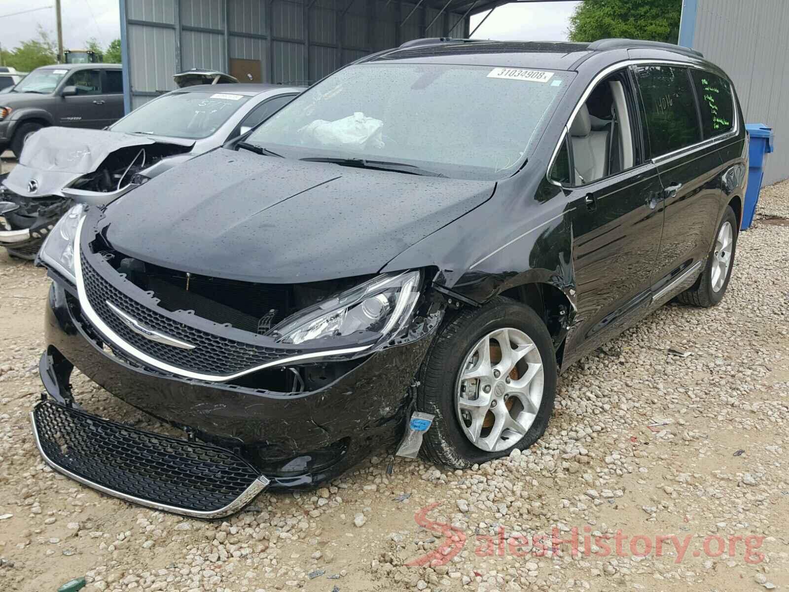 5TFUW5F12HX650741 2017 CHRYSLER PACIFICA