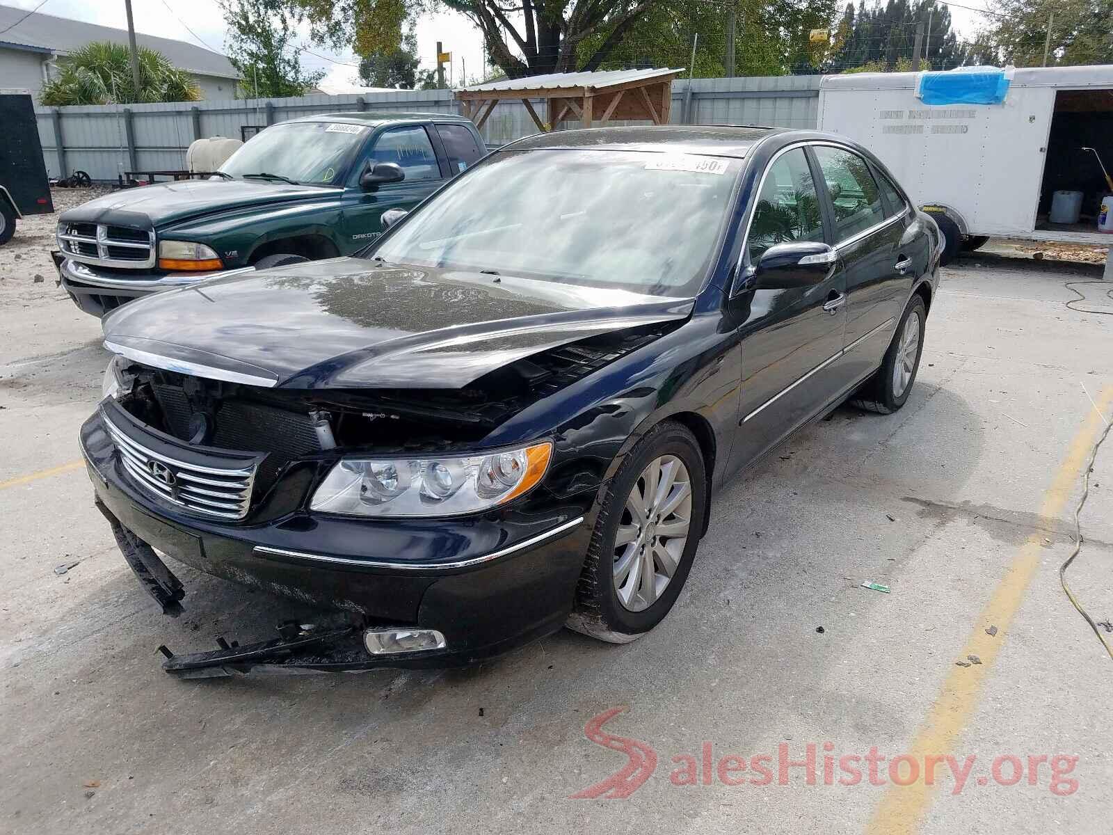 5NPE24AF1KH778968 2010 HYUNDAI AZERA