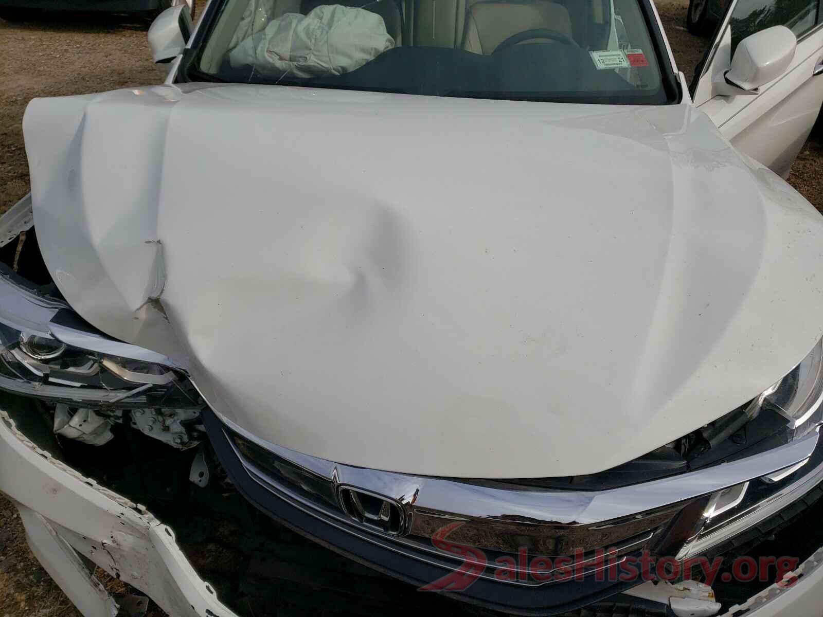 1HGCR2F82HA034122 2017 HONDA ACCORD