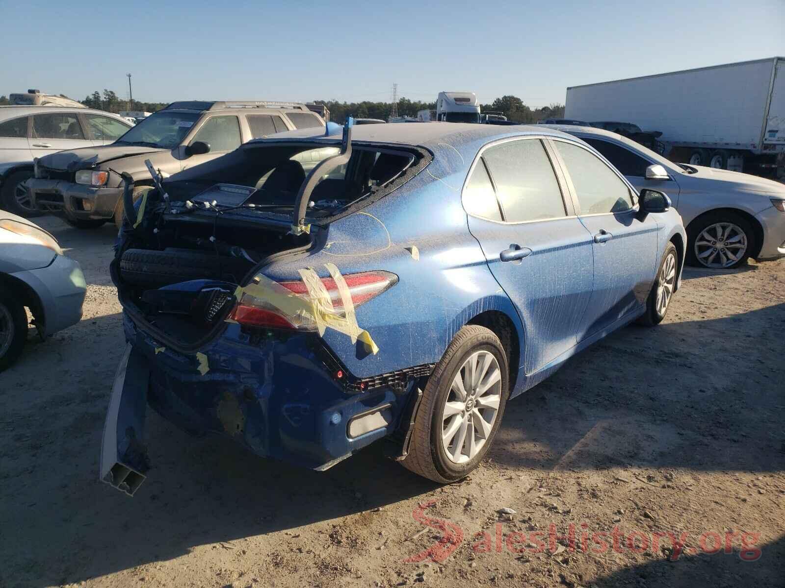 4T1C11AK6LU320819 2020 TOYOTA CAMRY