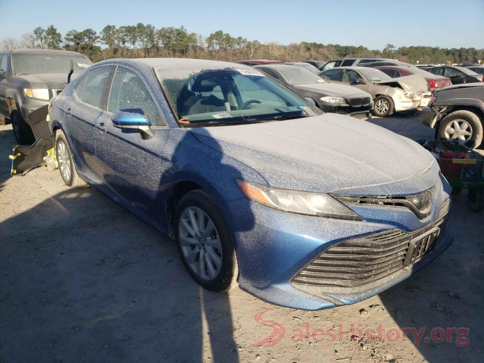 4T1C11AK6LU320819 2020 TOYOTA CAMRY