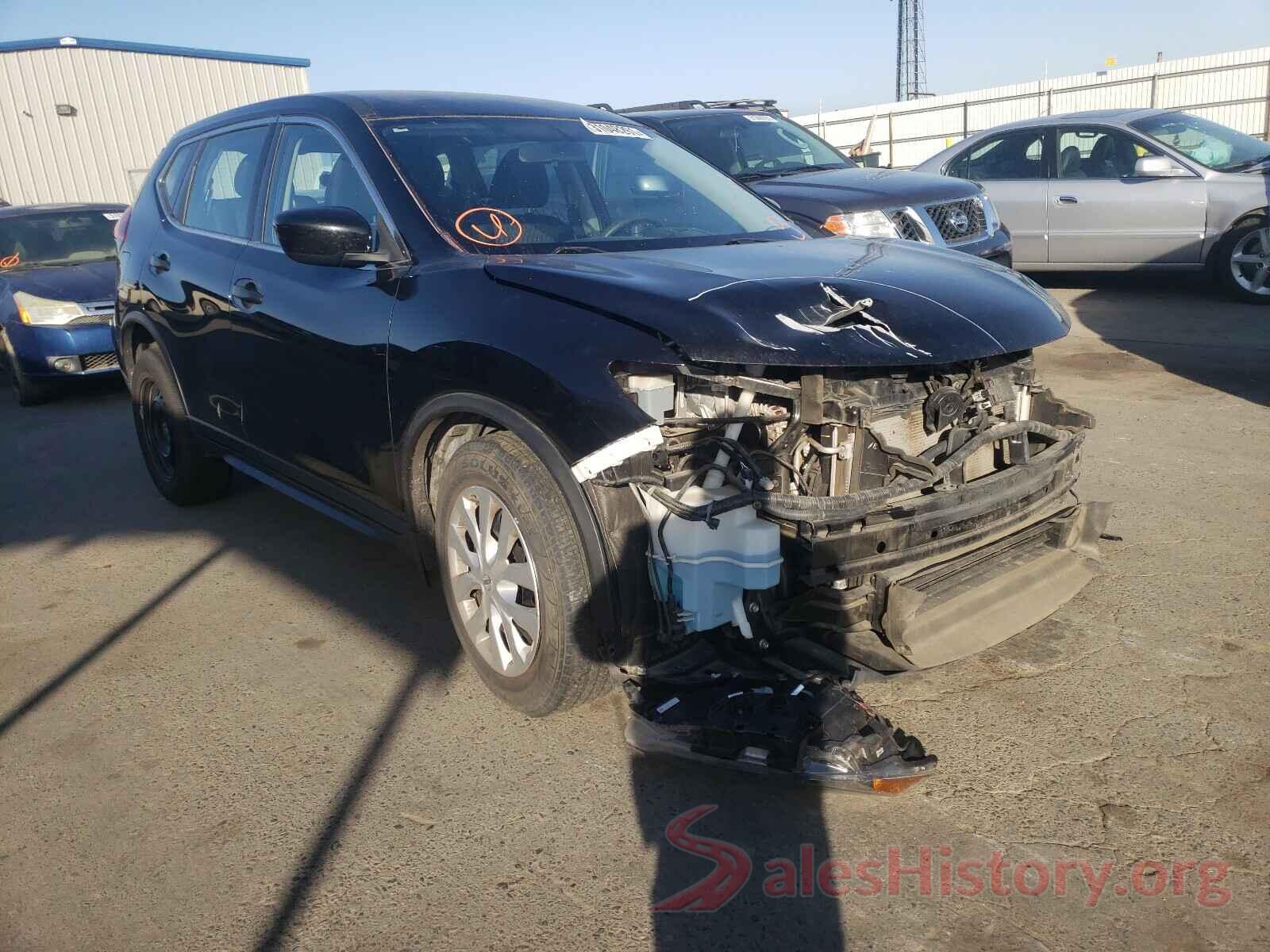 KNMAT2MT5JP599563 2018 NISSAN ROGUE