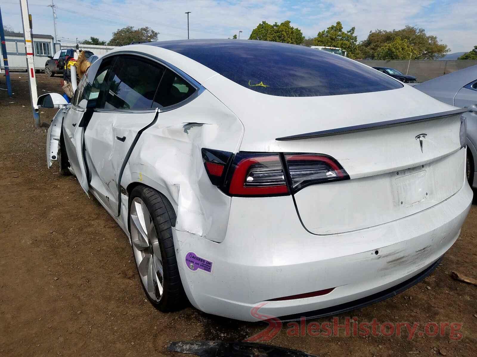 5YJ3E1EB7JF081872 2018 TESLA MODEL 3