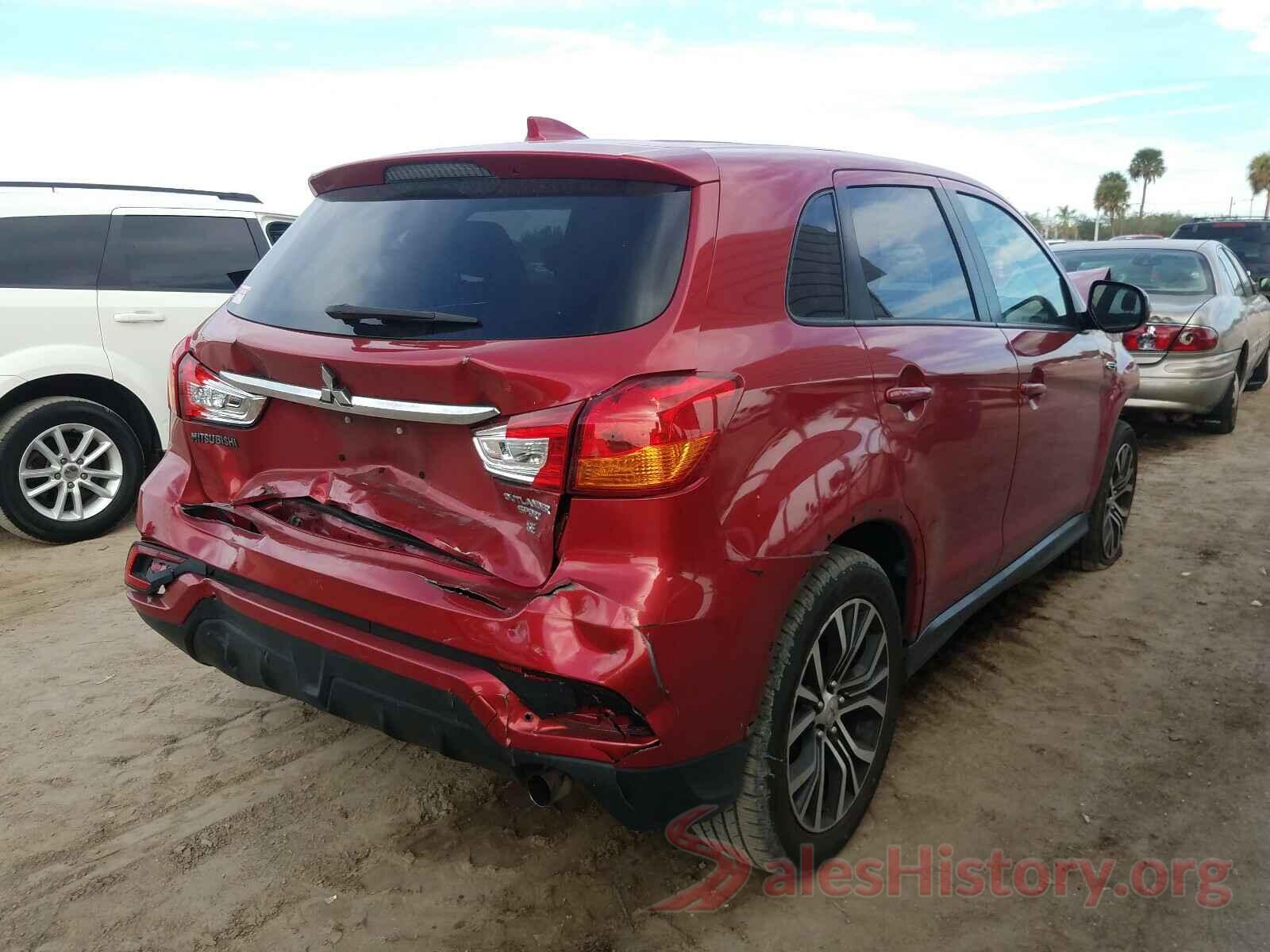 JA4AP3AW0JZ032300 2018 MITSUBISHI OUTLANDER