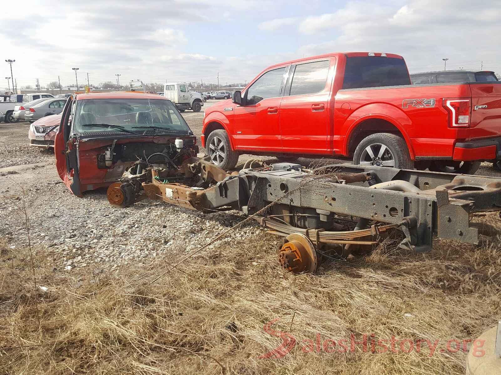 JTMJFREV8JD236322 2004 CHEVROLET SILVERADO