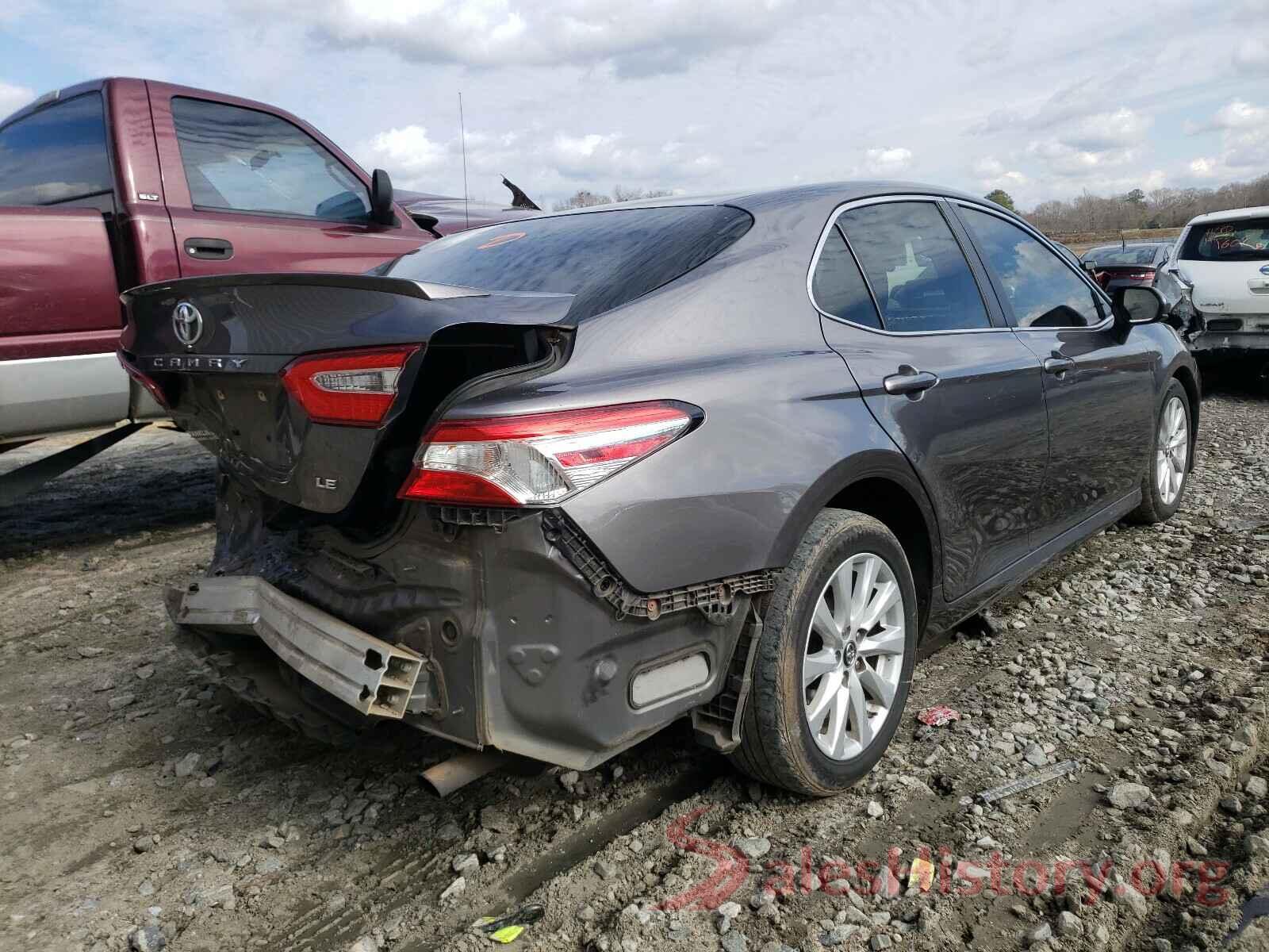 4T1B11HK6JU055852 2018 TOYOTA CAMRY