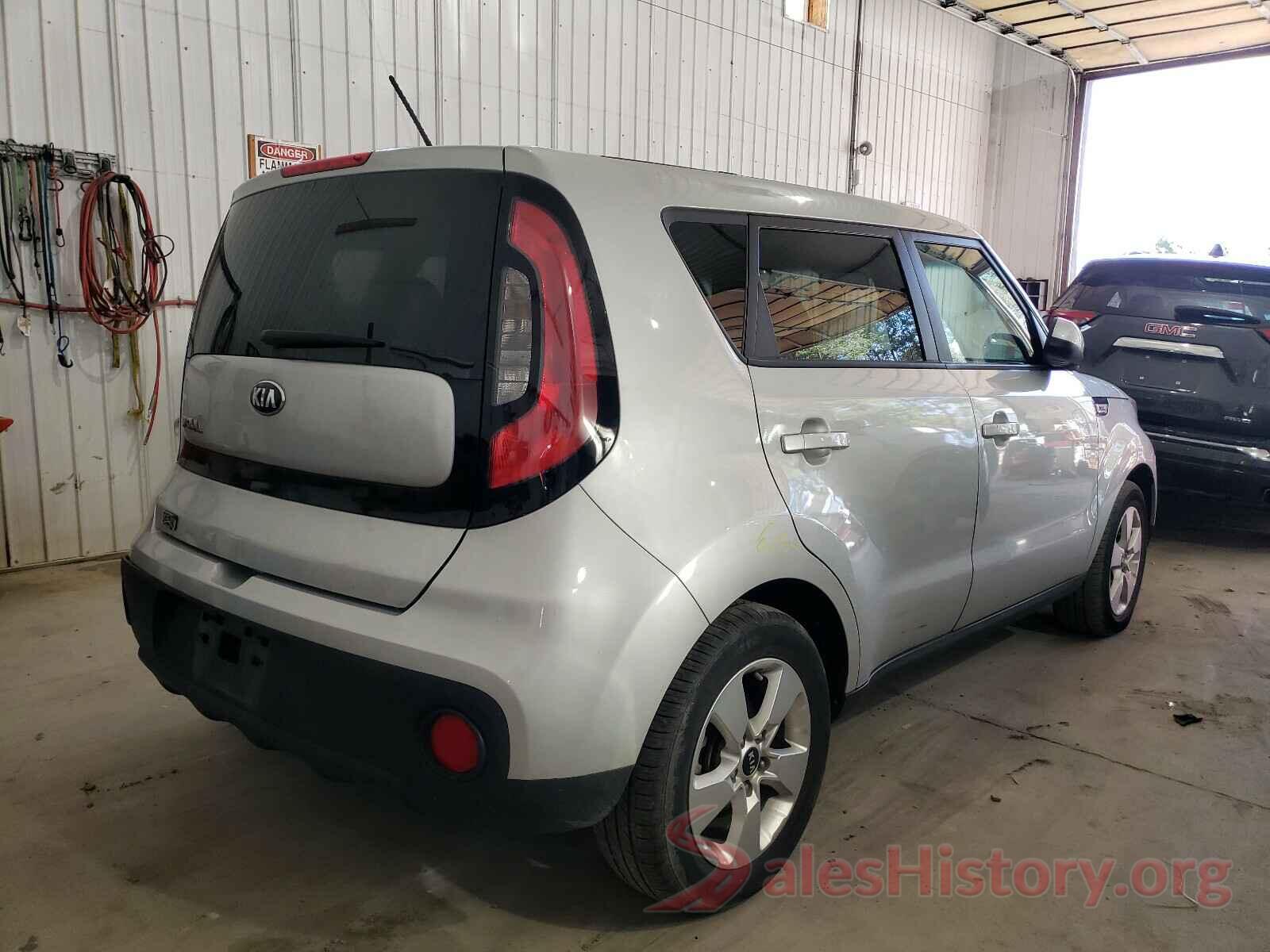 KNDJN2A23J7564686 2018 KIA SOUL