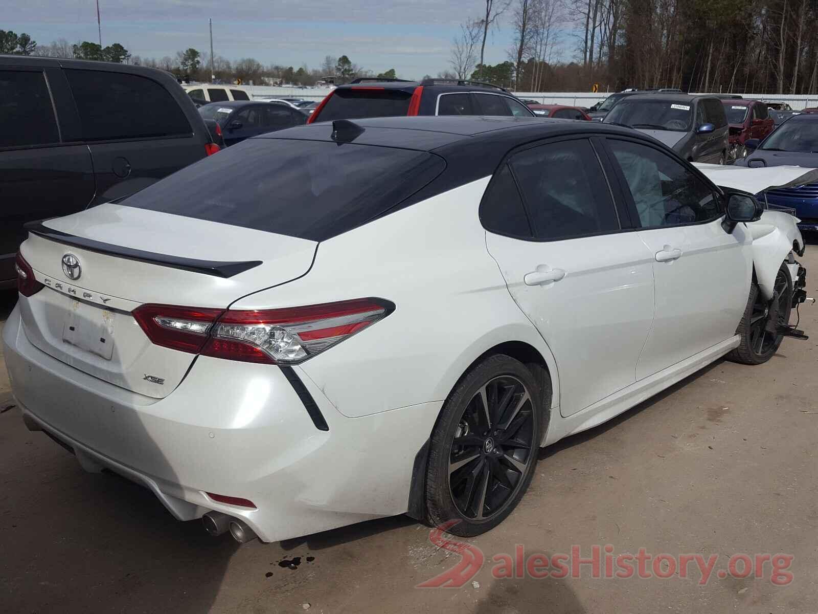 4T1B61HK2JU146182 2018 TOYOTA CAMRY