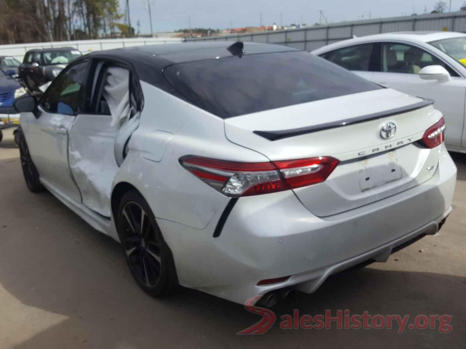 4T1B61HK2JU146182 2018 TOYOTA CAMRY