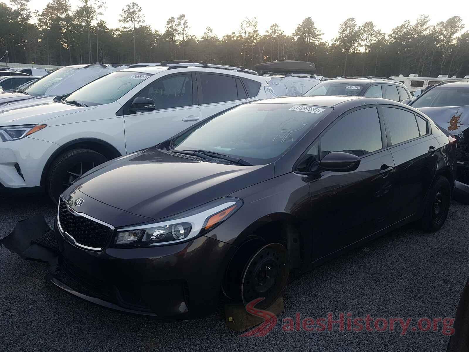 3KPFK4A75HE151264 2017 KIA FORTE