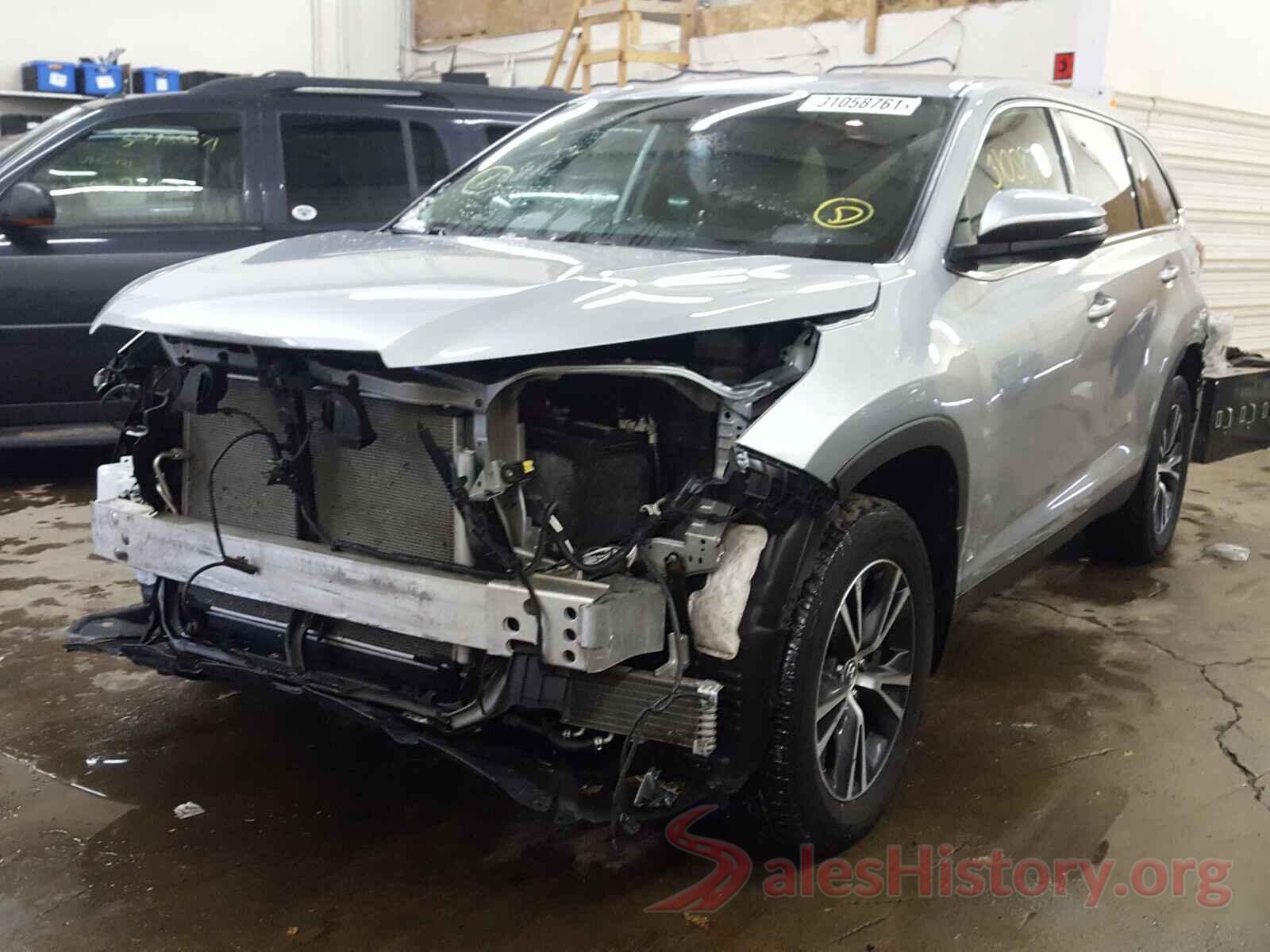 5TDBZRFHXKS946560 2019 TOYOTA HIGHLANDER