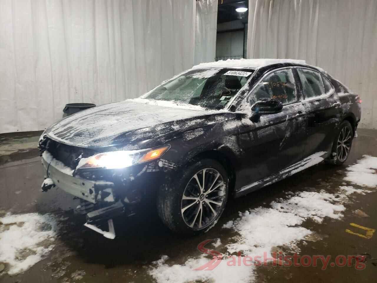 4T1B11HK3JU674845 2018 TOYOTA CAMRY