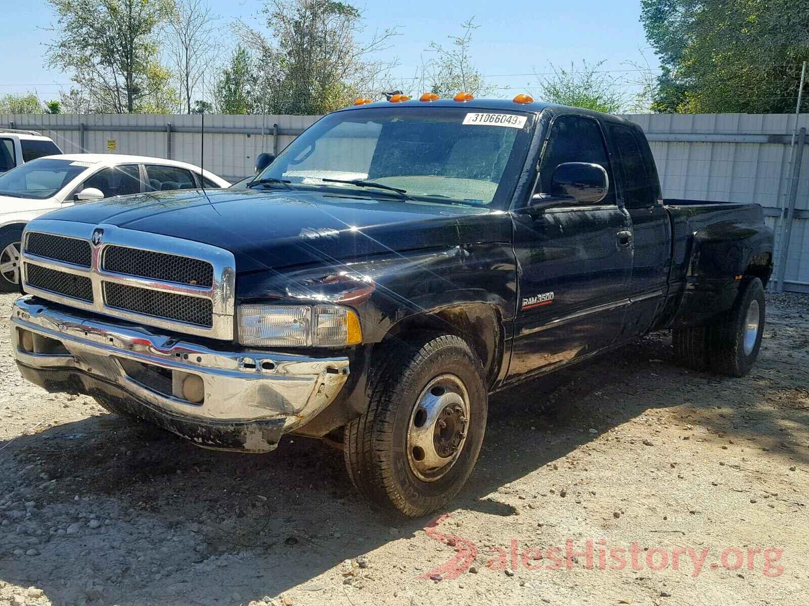 KM8J33AL4LU214746 2000 DODGE RAM 3500